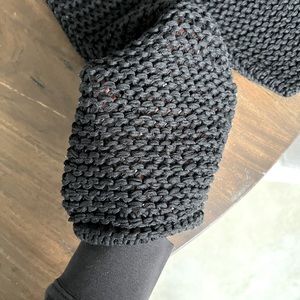 Knitted black top oversized look